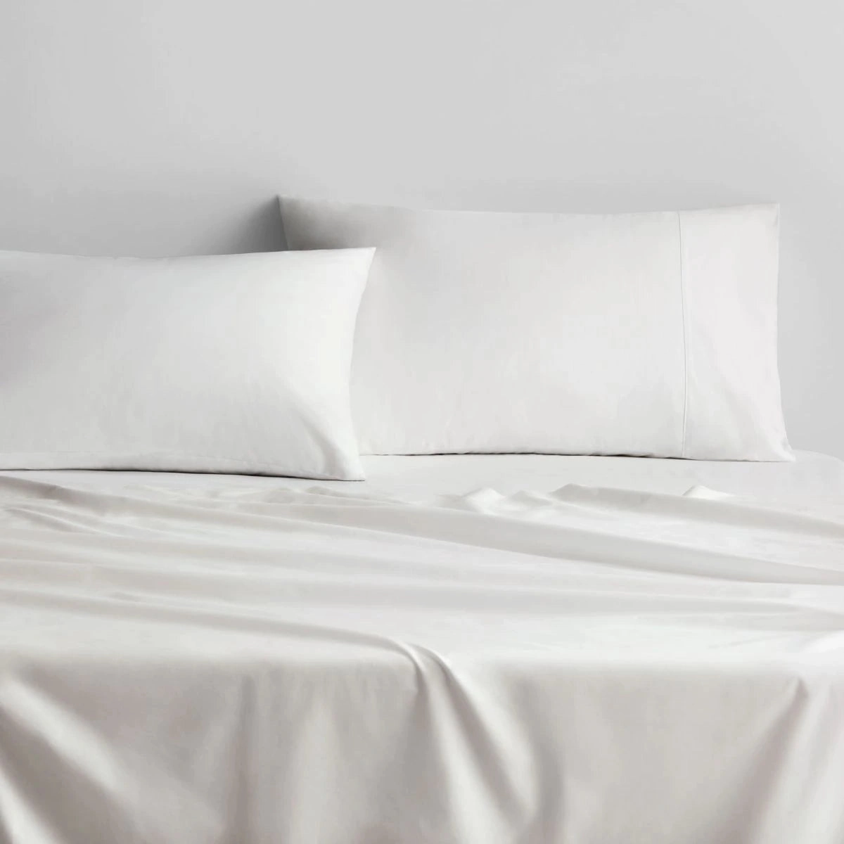 500TC Super Soft Sateen Fitted Sheet SNOW by Sheridan
