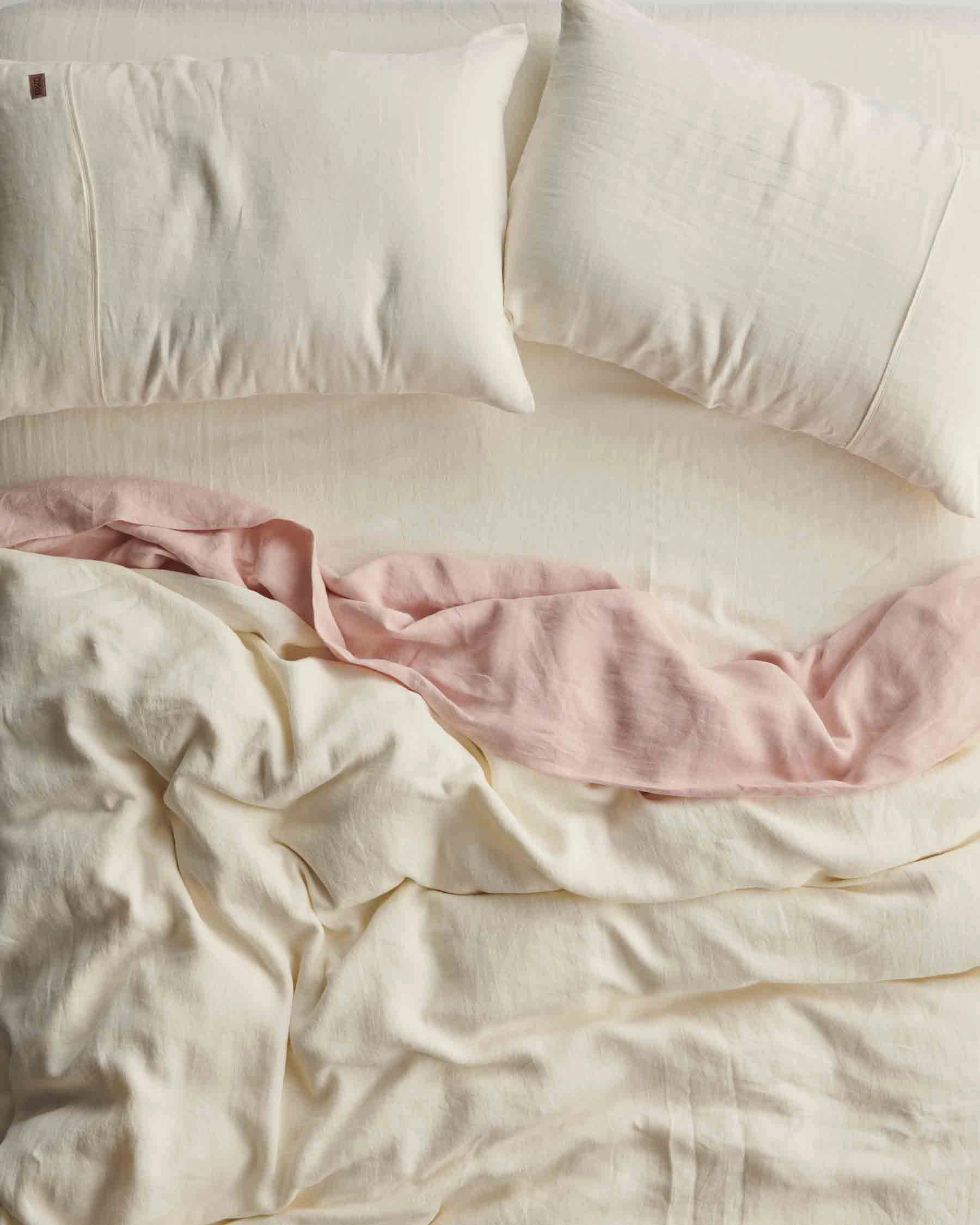 Cloud Dancer Linen Fitted Sheet (US)