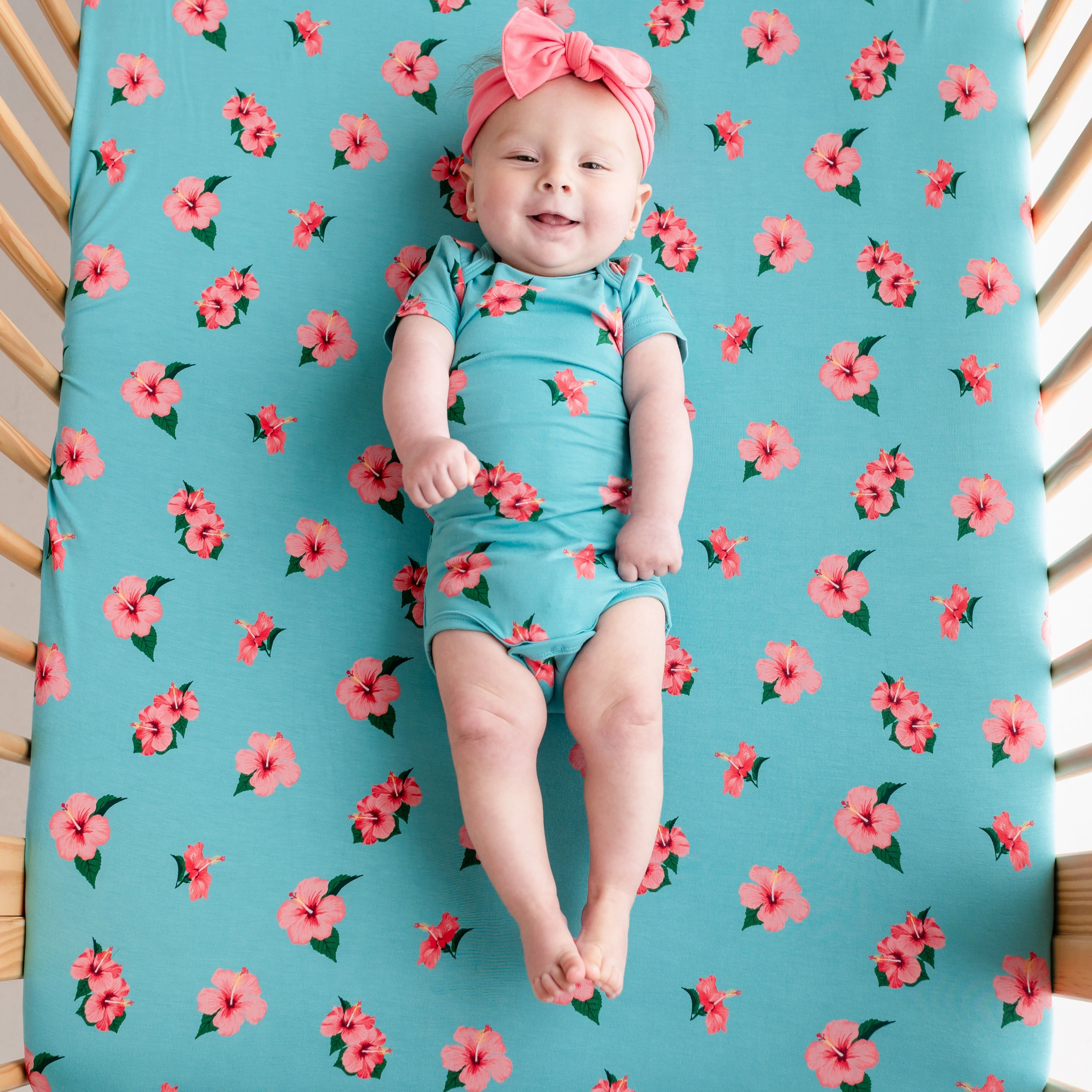 Crib Sheet in Hibiscus