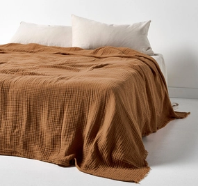 Crinkle Bed Throw Pecan
