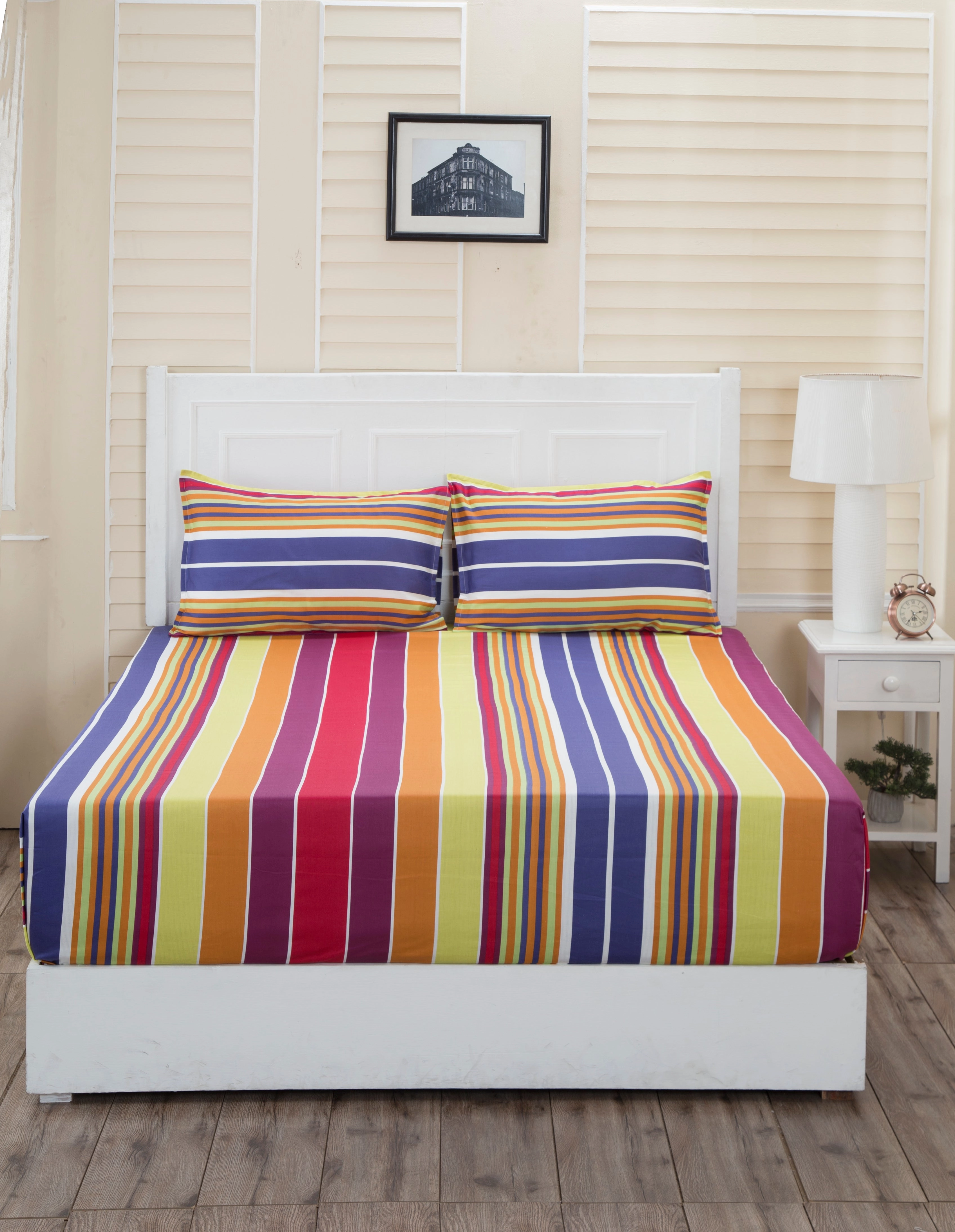 Donatella Isabella Printed 200 TC 100% Cotton Red Bed Sheet with Pillow Case