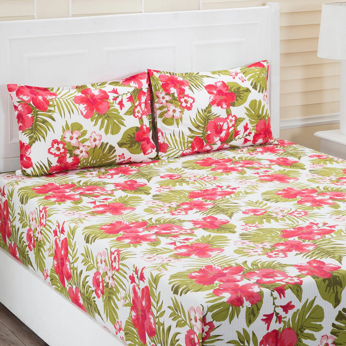 Donatella Malia Printed 144 TC 100% Cotton Red Bed Sheet