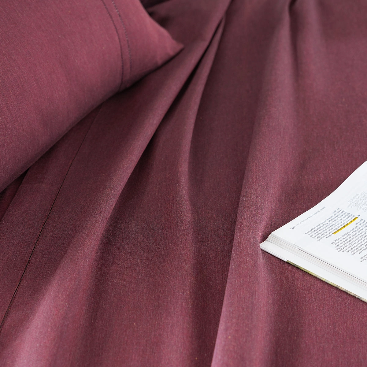 Emmie Made With Egyptian Cotton Ultra Soft Red Bed Sheet with Pillow Case