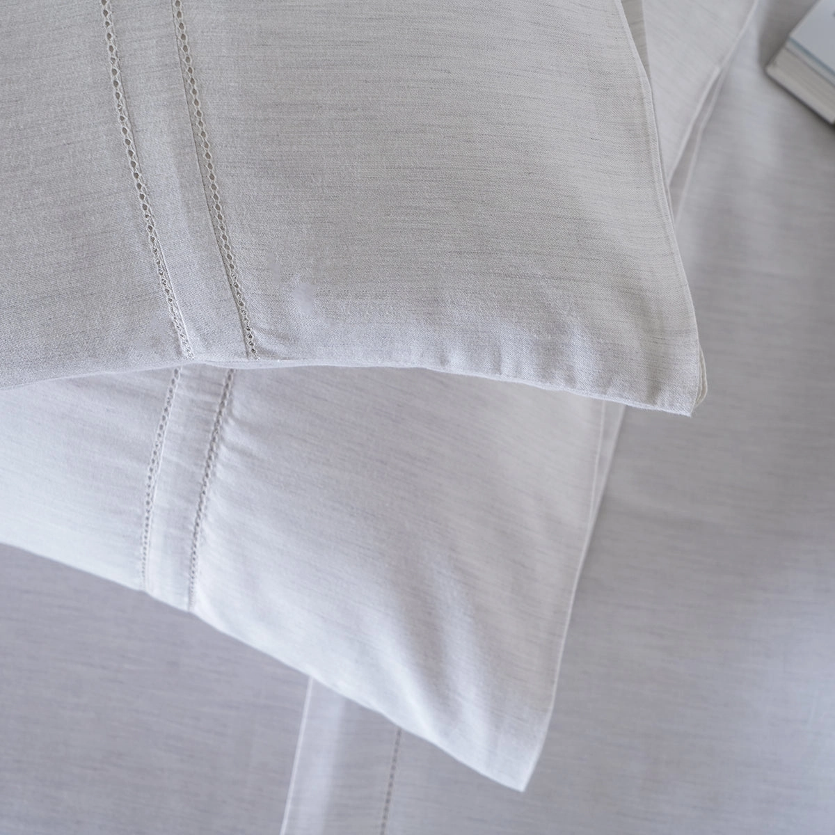 Emmie Made With Egyptian Cotton Ultra Soft White Bed Sheet with Pillow Case