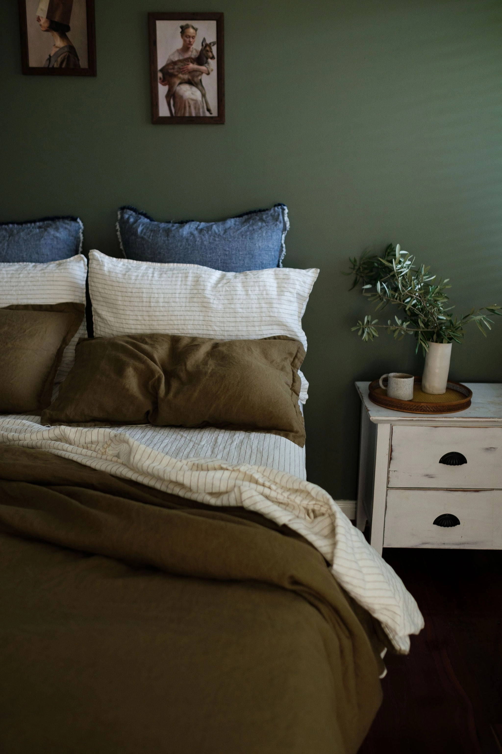 EUROPEAN FLAX LINEN FLAT SHEET - OLIVE PINSTRIPE