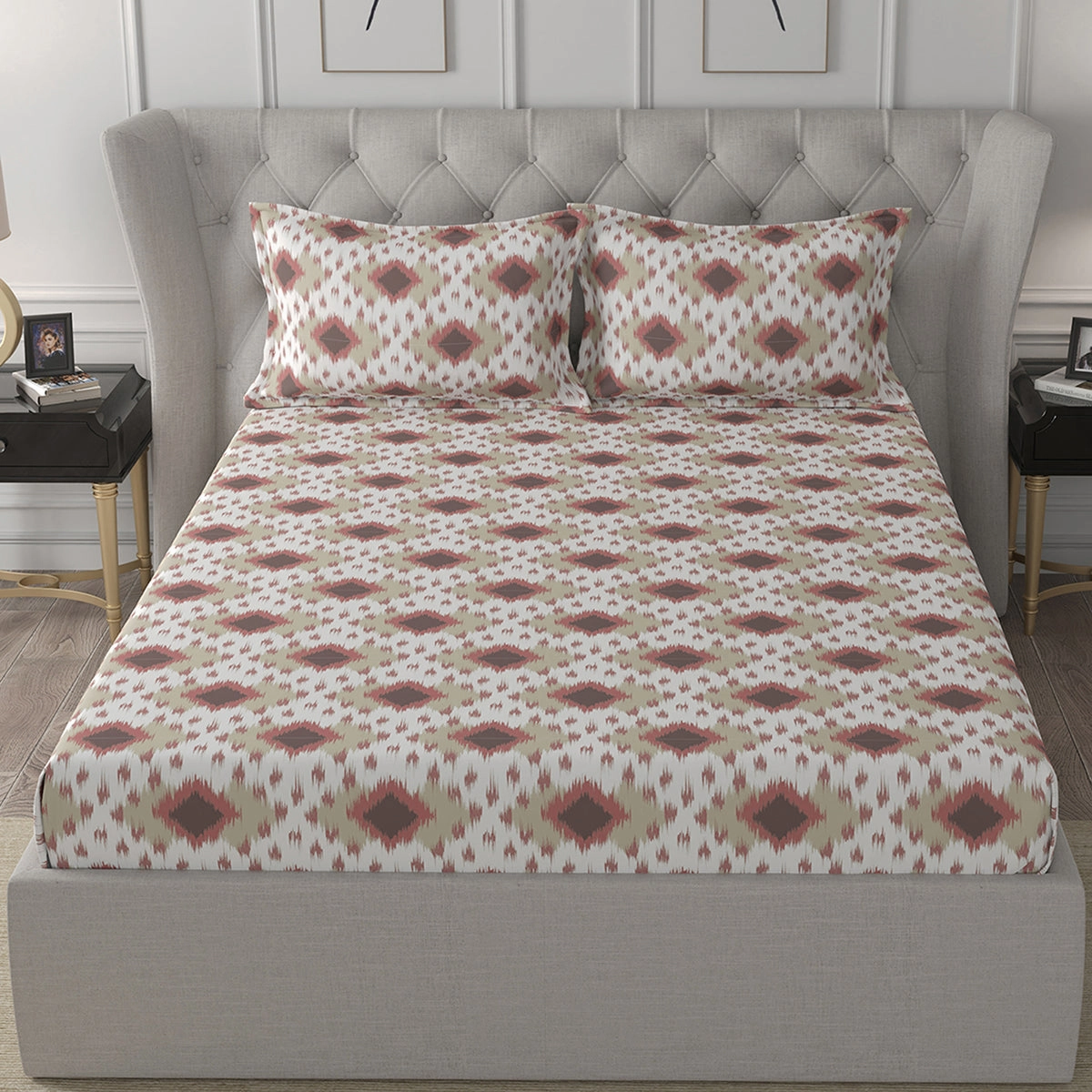 Florescence Arlen Print Red Fitted Sheet With Pillow Covers