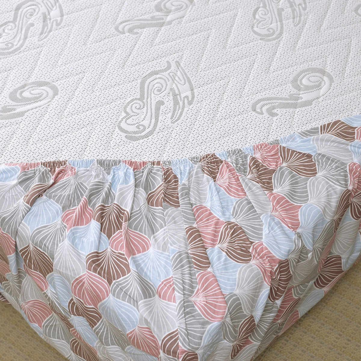 Florescence Boston Print Pink Fitted Sheet With Pillow Covers
