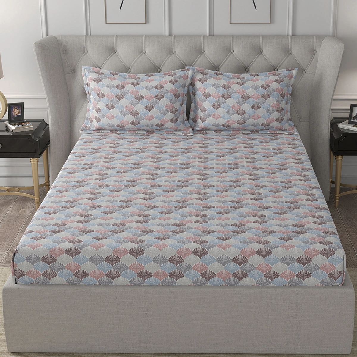 Florescence Boston Print Pink Fitted Sheet With Pillow Covers