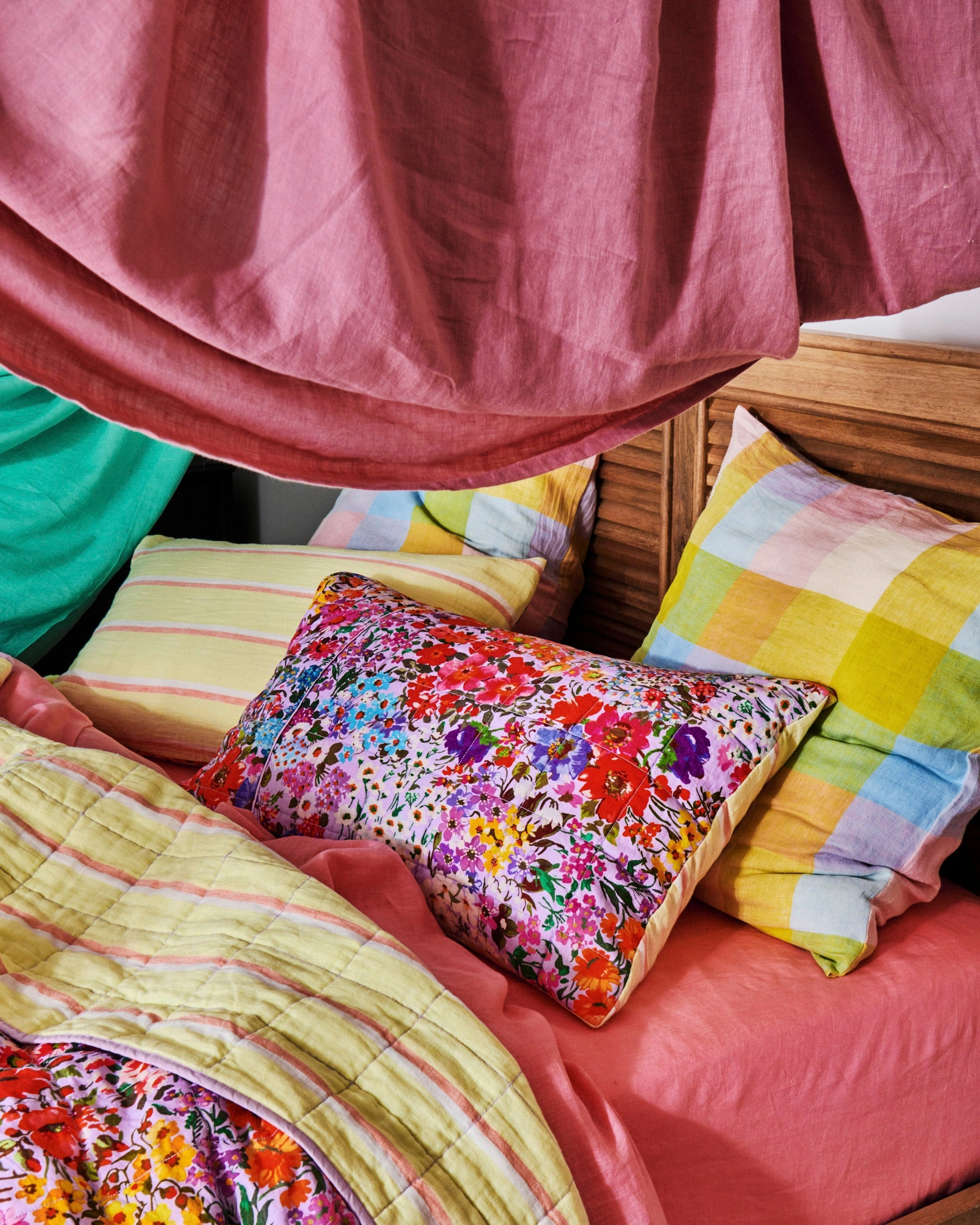 Full Bloom Reversible Linen Quilted Pillowcases