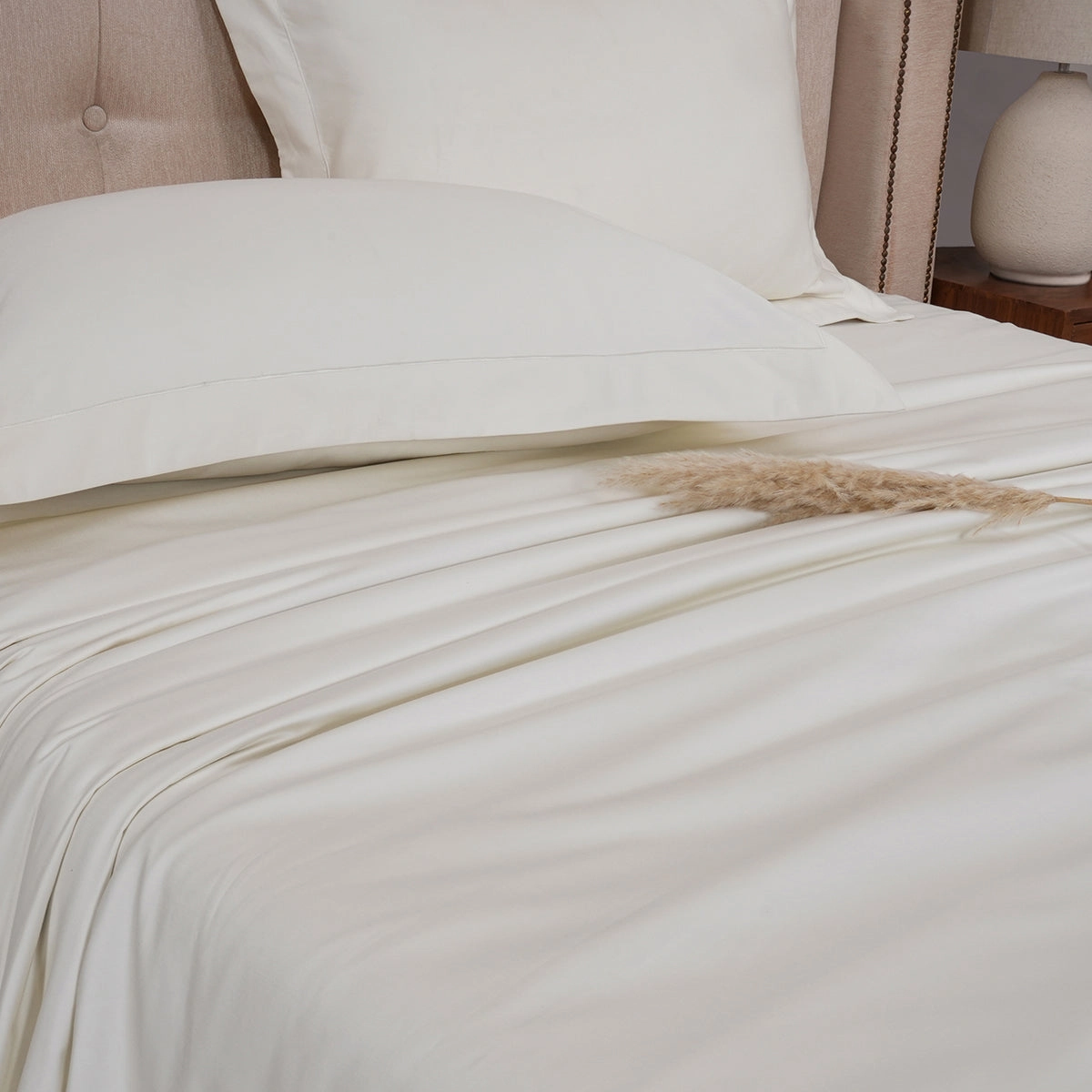 Glamique 100% Cotton Solid 1000 TC White Bed Sheet with Pillow Case