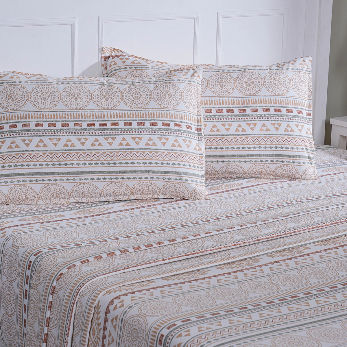 Hermosa Sensory Bloom Allegra 100% Cotton Printed Bed Sheet with Pillow Case Peach