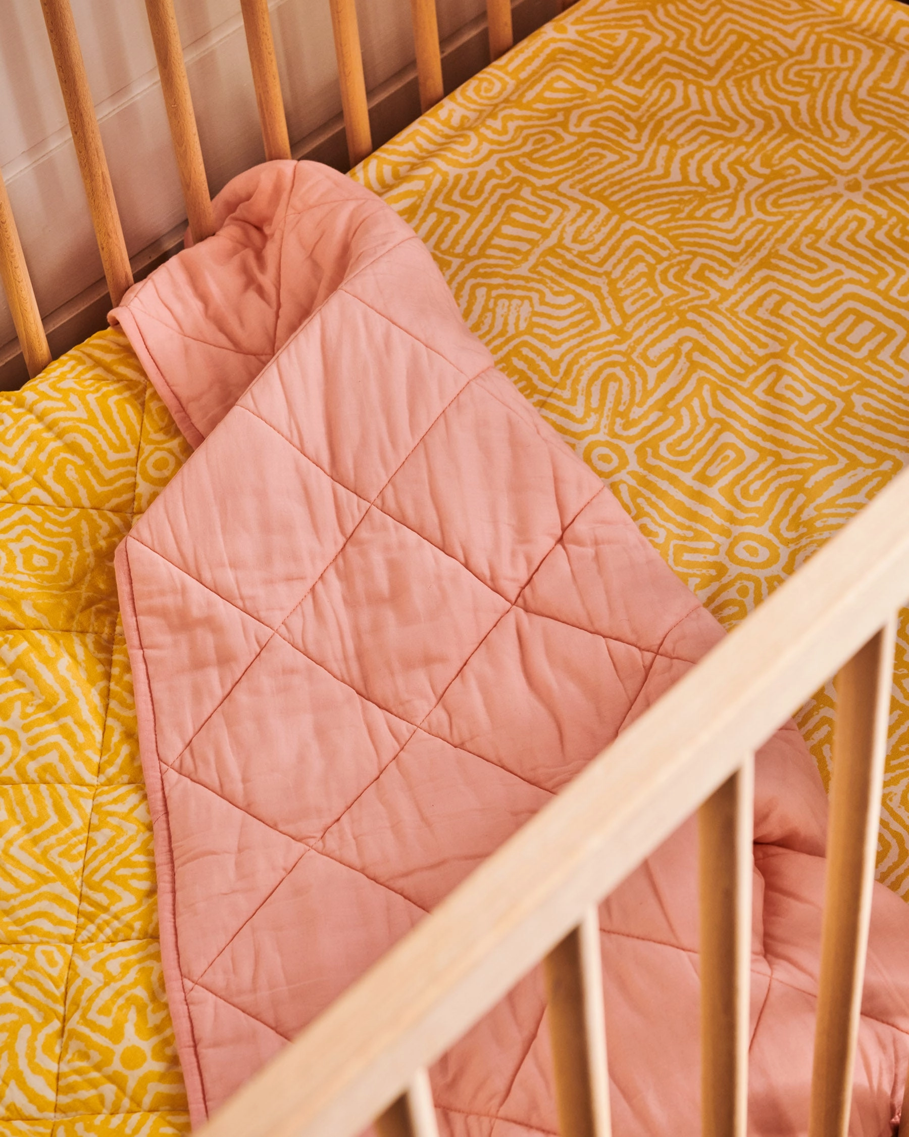 Kalaya Tjukurpa Straw Organic Cotton Baby Fitted Sheet