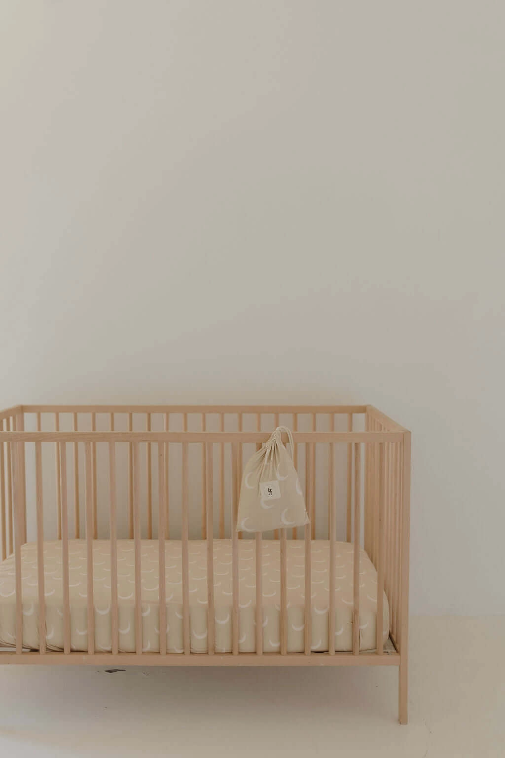 Luna | Bamboo Crib Sheet
