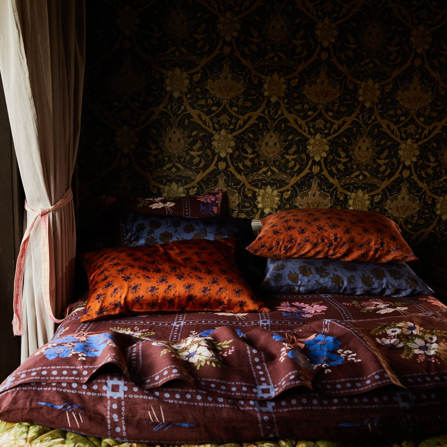 Naya Silk Pillowcase