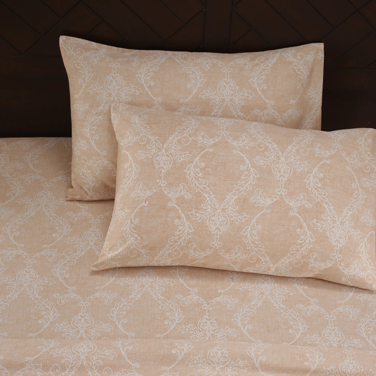 Nostalgic Attire Classic Cambric Peach Printed 100% Cotton Soft Bed Sheet