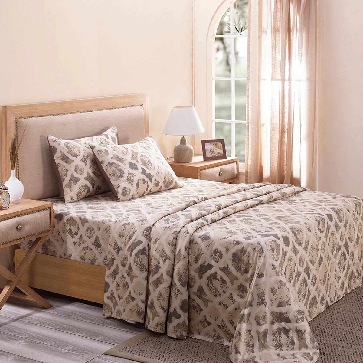 Nouveau Tradition Form Replay 100%Cotton Printed Neutral Bed Sheet Set