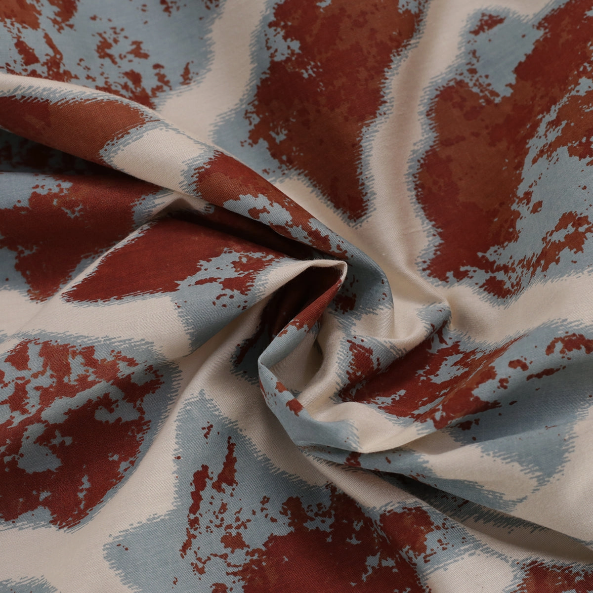 Nouveau Tradition Form Replay Red Bed Sheet with Pillow Case
