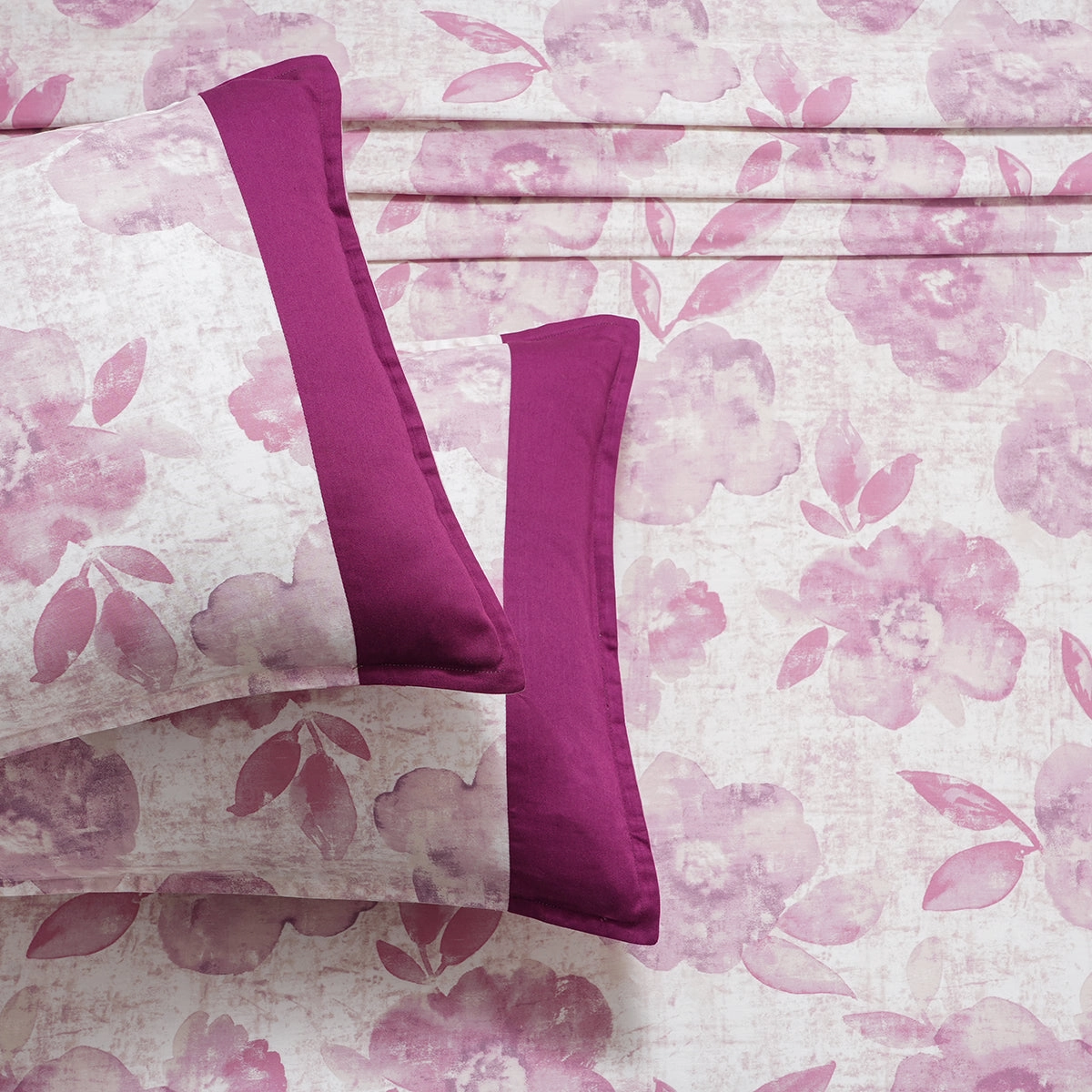 Royal Botanic 200 TC Petals Purple 100% Cotton Bed Sheet With Pillow Case
