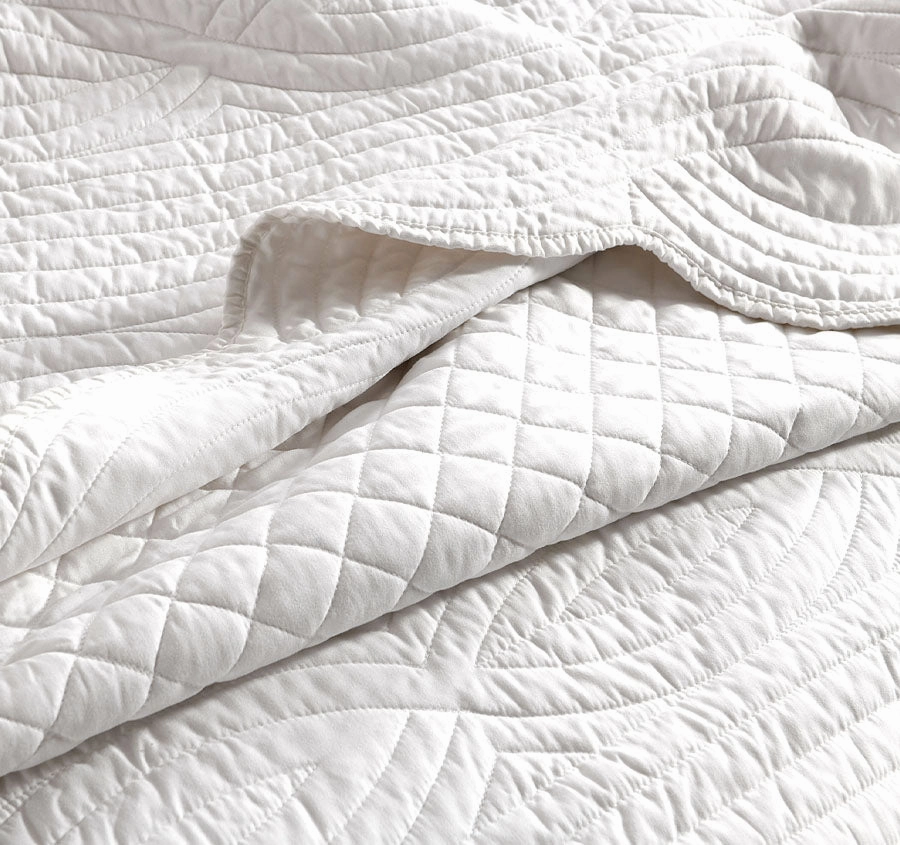 Scallop Coverlet Set Range Pearl