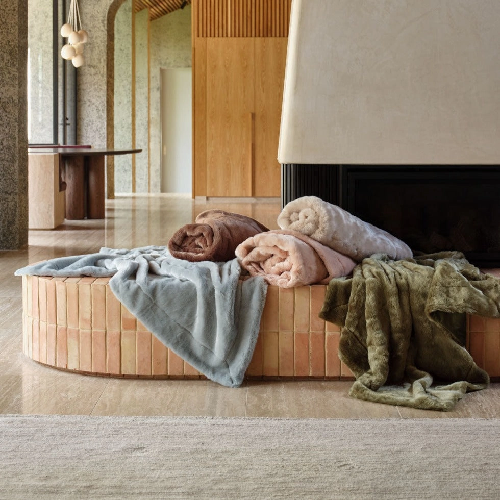 Selma Oatmeal Throw Rug by Linen House