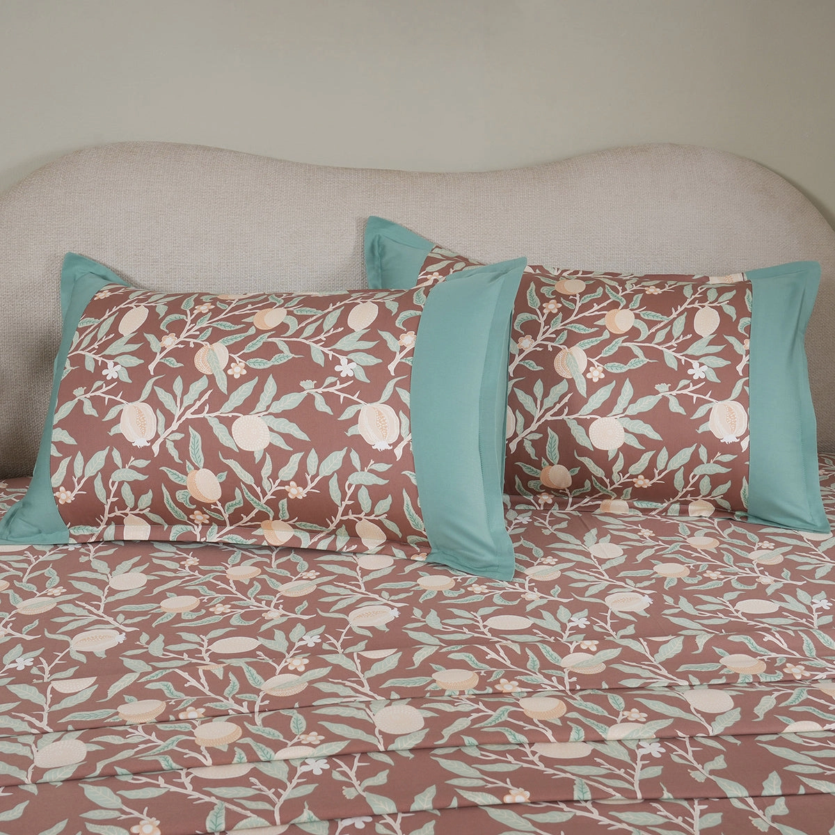Sensory Bloom Granada 100% Cotton Red Bed Sheet with Pillow Case