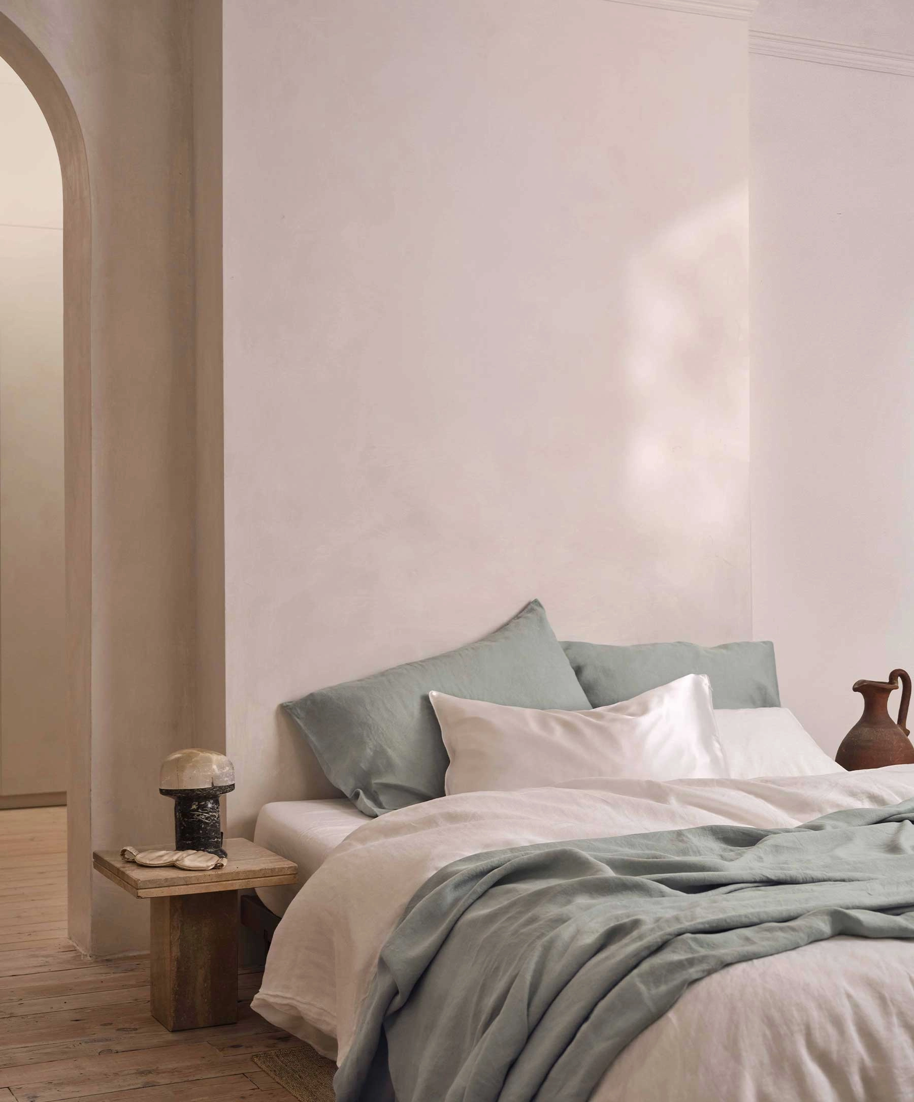 Silk Linen Flip Pillowcase - White