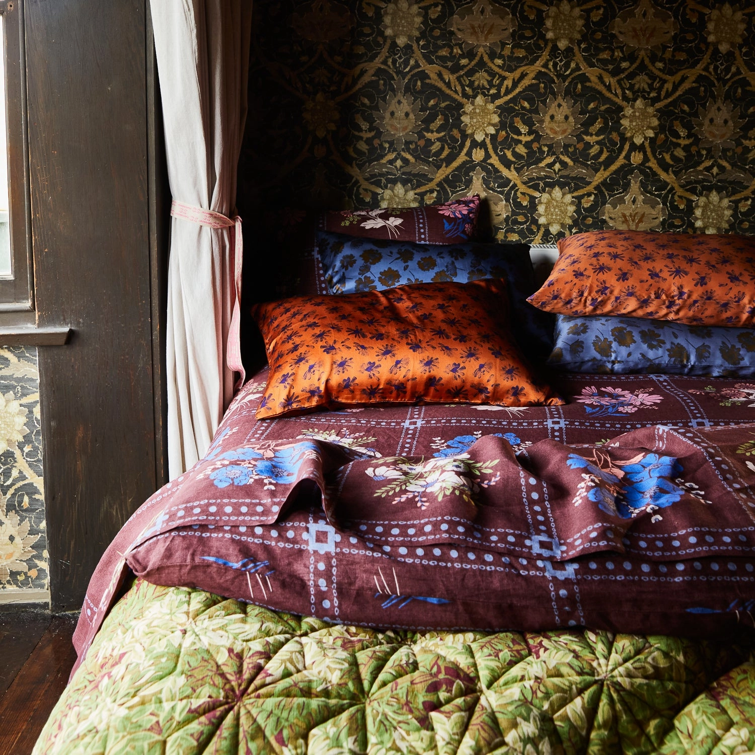 Sona Silk Pillowcase