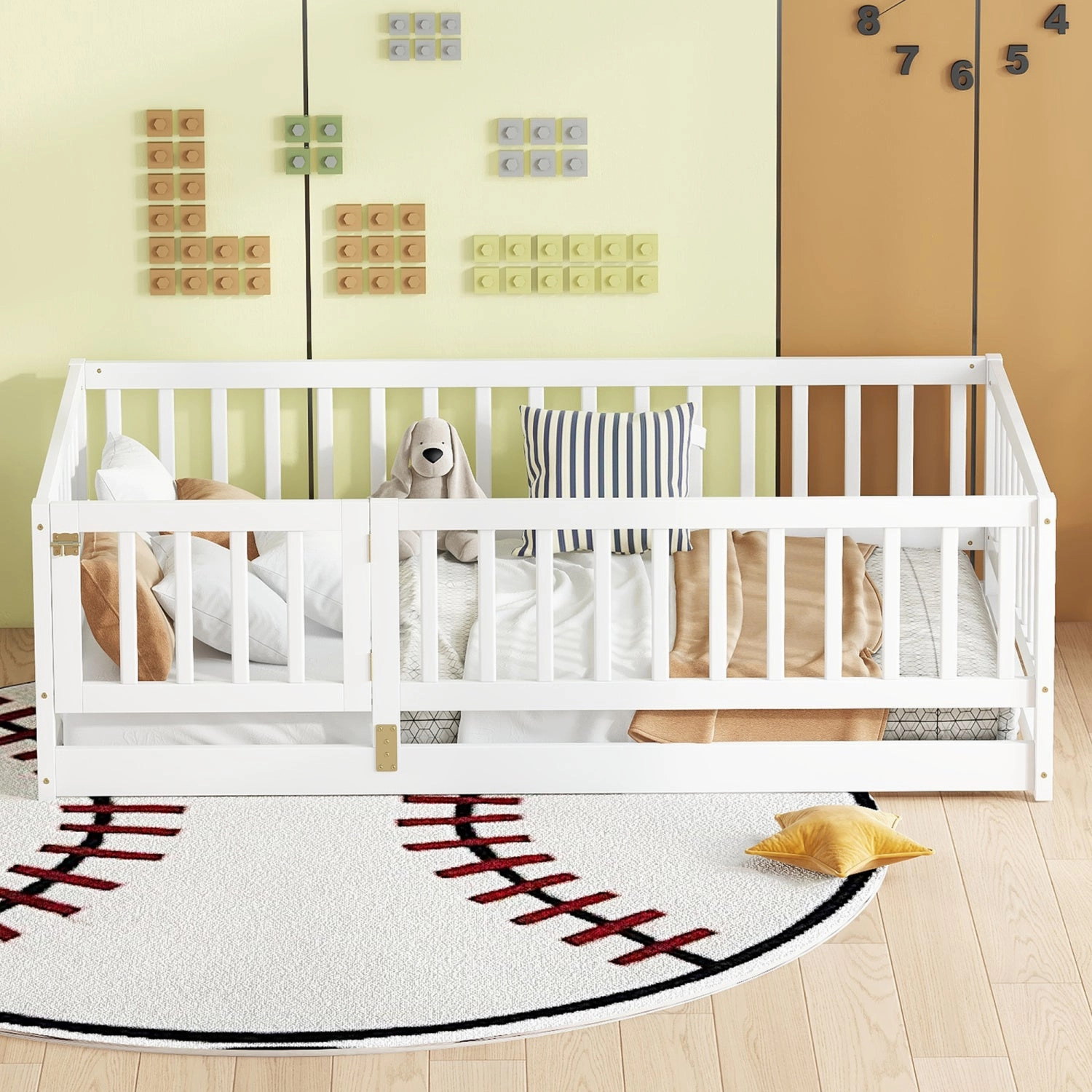 Streamdale Twin Floor Bed with Fence & Door (White)