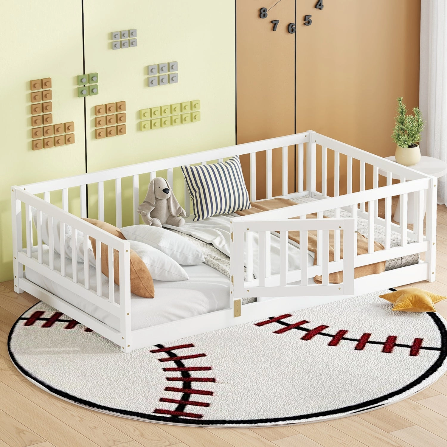 Streamdale Twin Floor Bed with Fence & Door (White)
