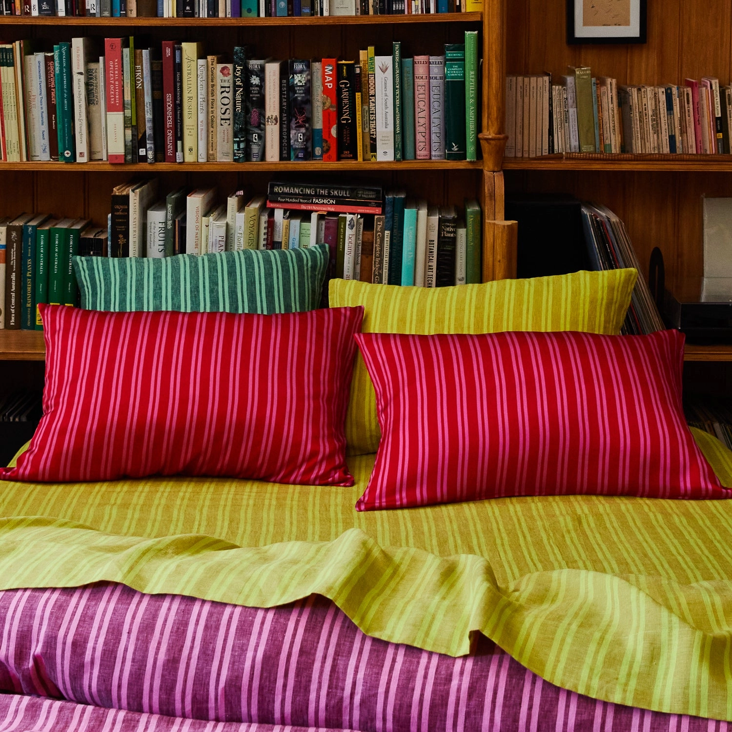 Taylor Silk Pillowcase - Scarlet
